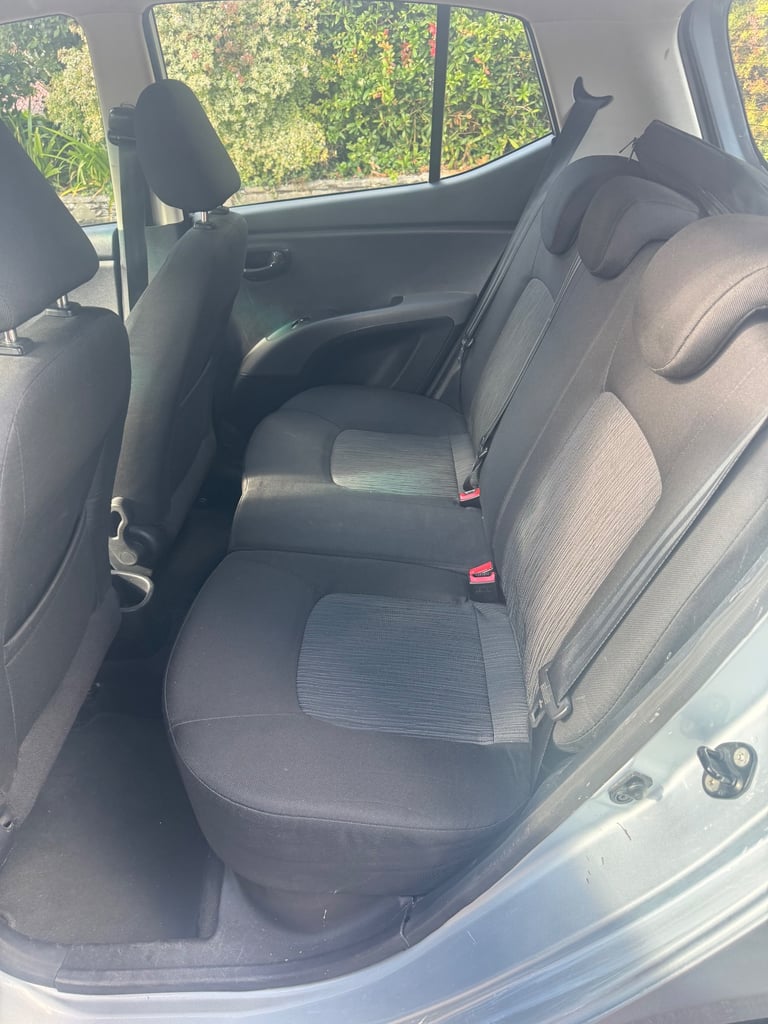Hyundai, I10, Hatchback, 2012, automatic , 1248 (cc)automatic , 5 doors