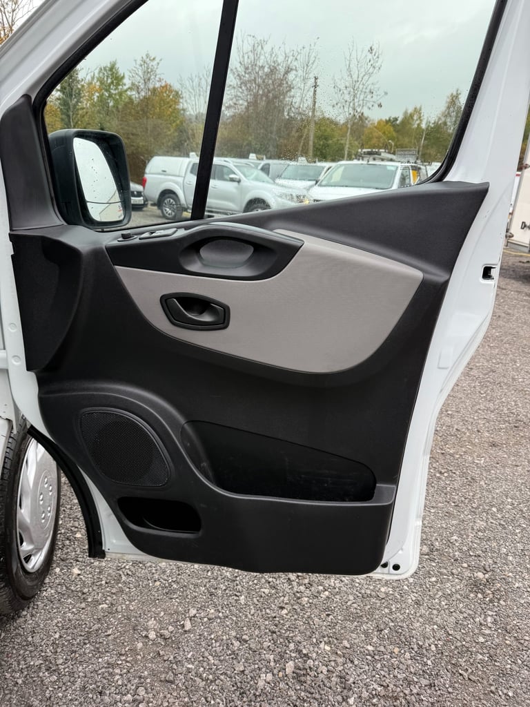 2019 Renault Trafic SL27 dCi 120 Business Van, Euro 6 , No VAT PANEL VAN Diesel Manual