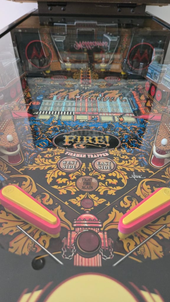 Williams Fire! Pinball Machine