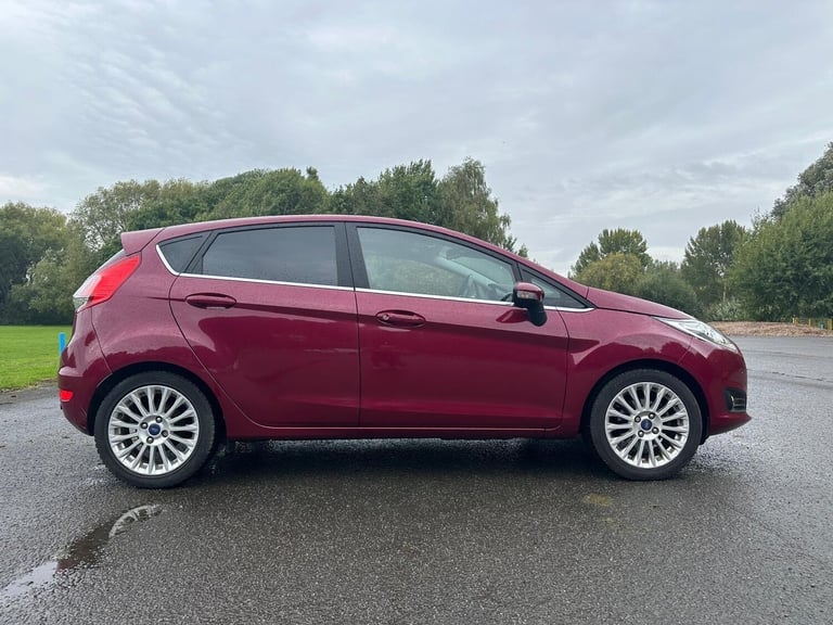 2015 Ford Fiesta 1.0T EcoBoost Titanium Euro 5 (s/s) 5dr HATCHBACK Petrol Manual