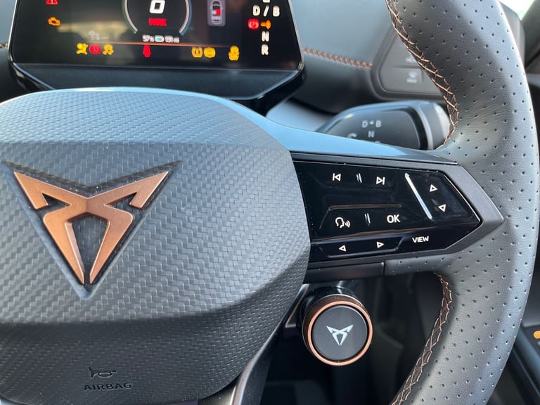  Cupra Born E Boost 59kwh V2 Hatchback 5dr Electric Auto 230 Ps Electric