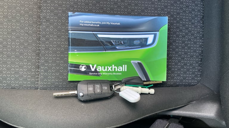 2022 Vauxhall Crossland 1.2 Design 5dr Petrol Hatchback Hatchback Petrol Manual