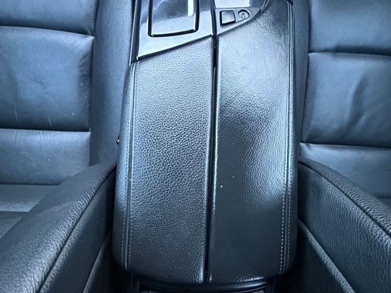 2011 60 BMW 5 SERIES 3.0 523I SE TOURING 5DR PETROL STEPTRONIC EURO 5 (204 PS)