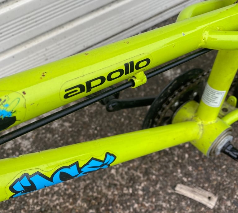 Apollo Ace 16” bmx style kids bike