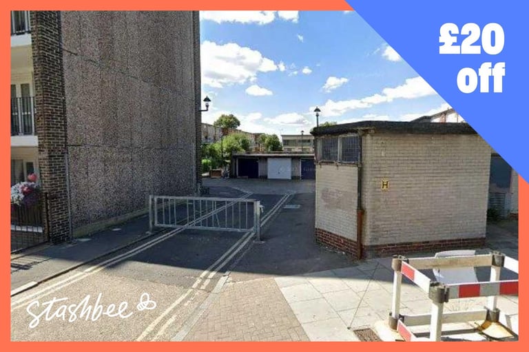 image for Garage to rent in London (E8) | Stashbee