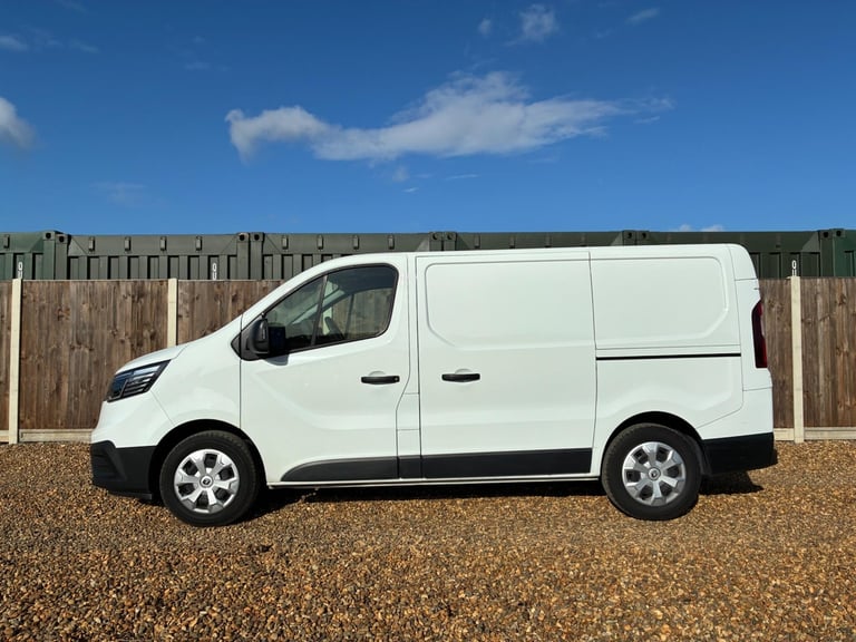 2022 Renault Trafic 2.0 dCi Blue SL28 Business+ L1 H1 Euro 6 (s/s) 5dr PANEL VAN Diesel Manual