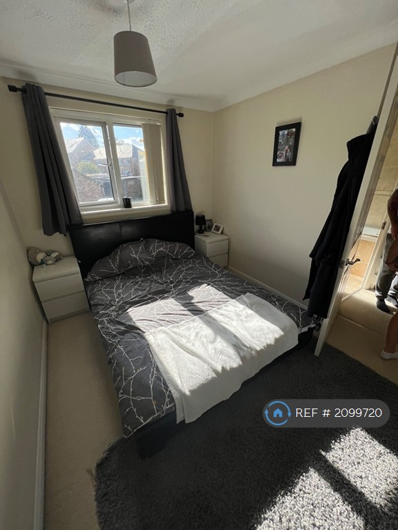 3 bedroom house in Lagonda Close, Newport Pagnell, MK16 (3 bed) (#2099720)