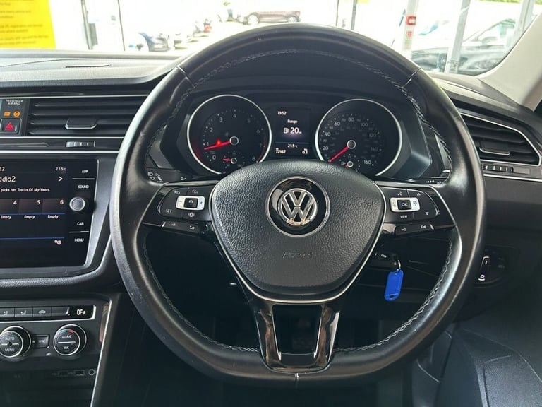 2019 Volkswagen Tiguan 1.5 TSI EVO SE SUV 5dr Petrol Manual Euro 6 (s/s) (130 ps) 2 FORMER OWNERS...