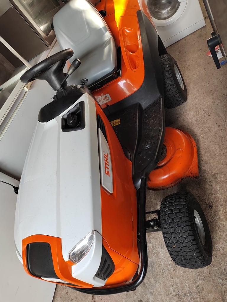 Sthil lawnmower 