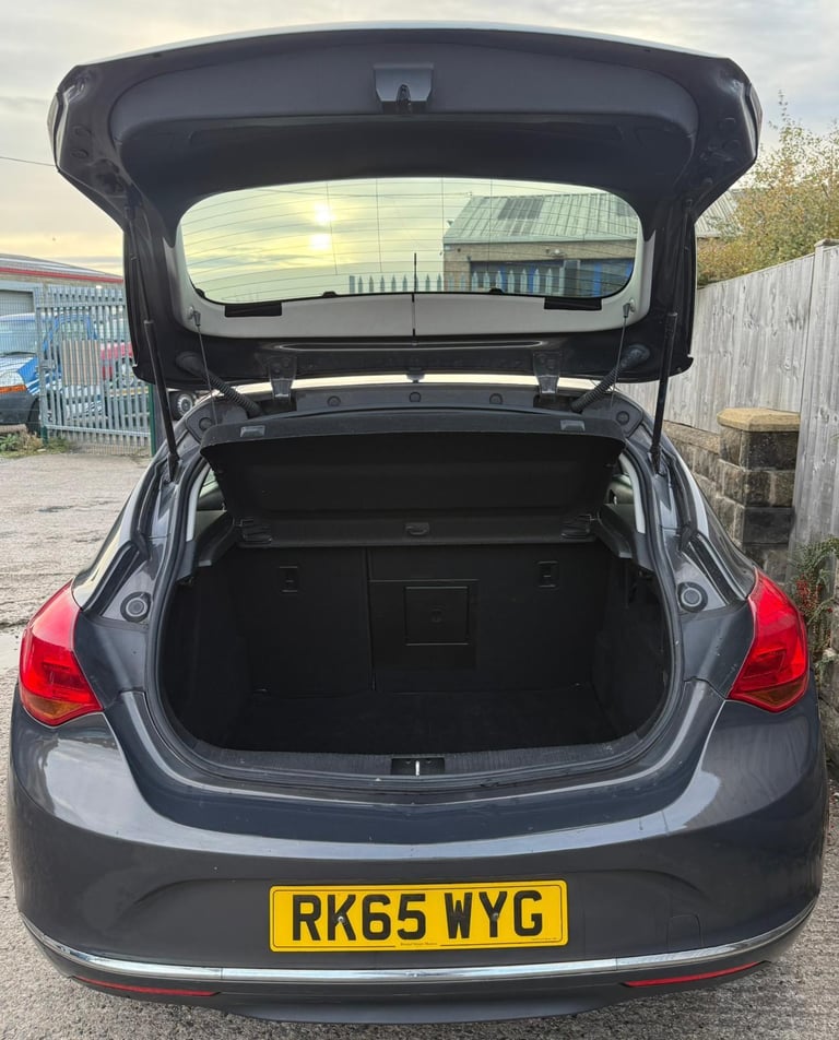 2015 Vauxhall Astra 1.6 CDTi ecoFLEX 94g Design Euro 6 (s/s) 5dr HATCHBACK Diesel Manual