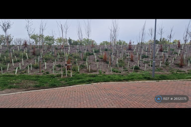 4 bedroom house in Longships Drive, Milton Keynes, MK3 (4 bed) (#2652075)