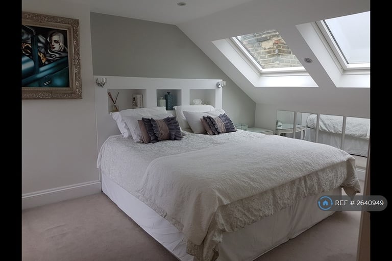 3 bedroom flat in Althea St, London, SW6 (3 bed) (#2640949)