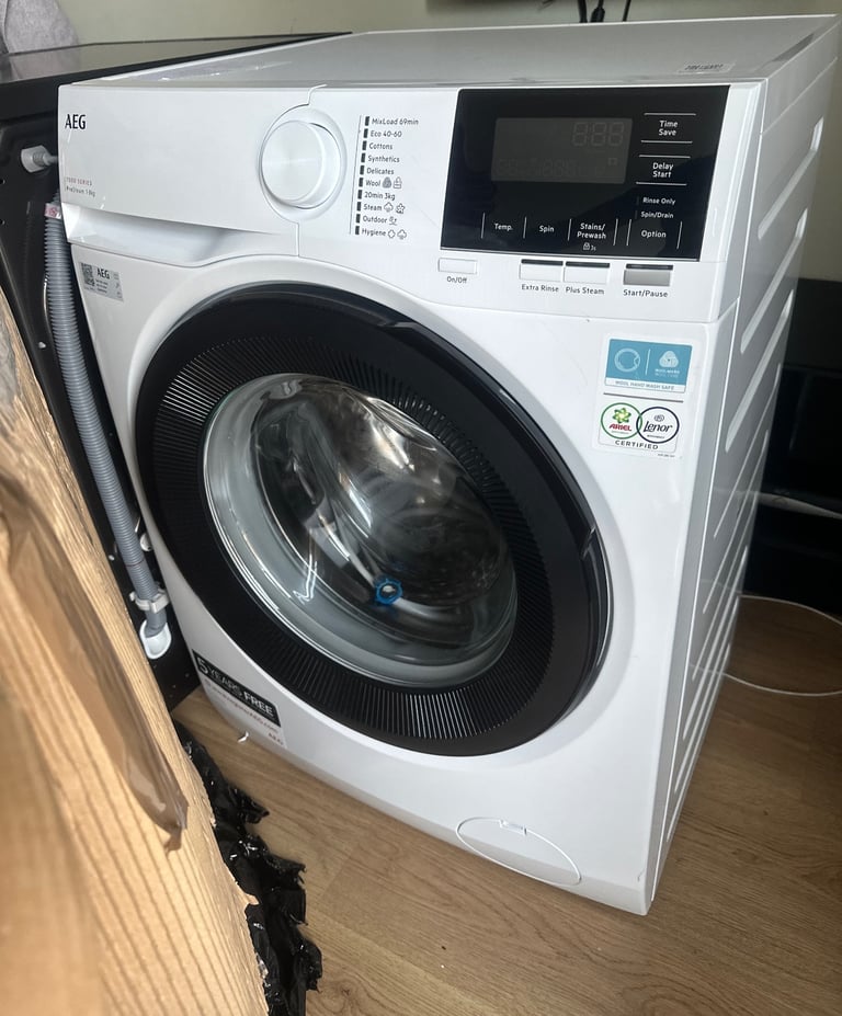 X display brand new AEG washing machine 8 kg
