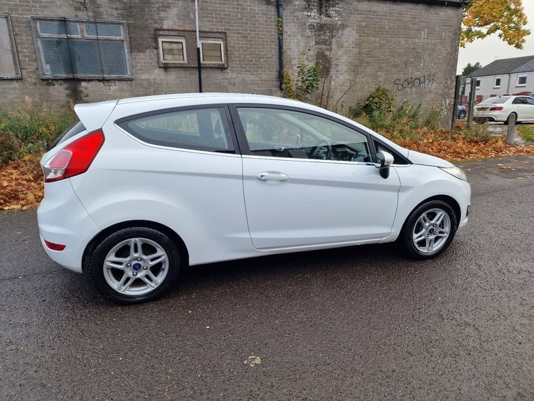 Ford, FIESTA, Hatchback, 2013, Manual, 1498 (cc), 3 doors