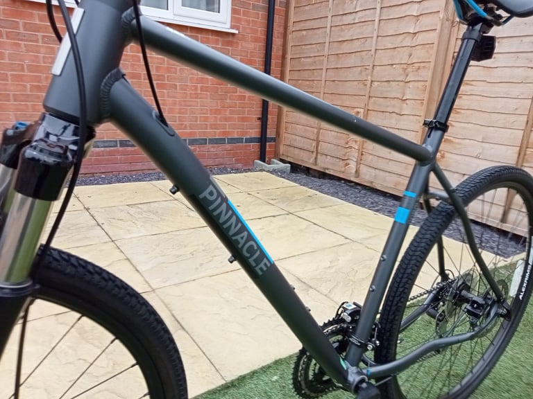 Pinnacle Cobalt 2 Aluminium Hybrid Mountain Bike.