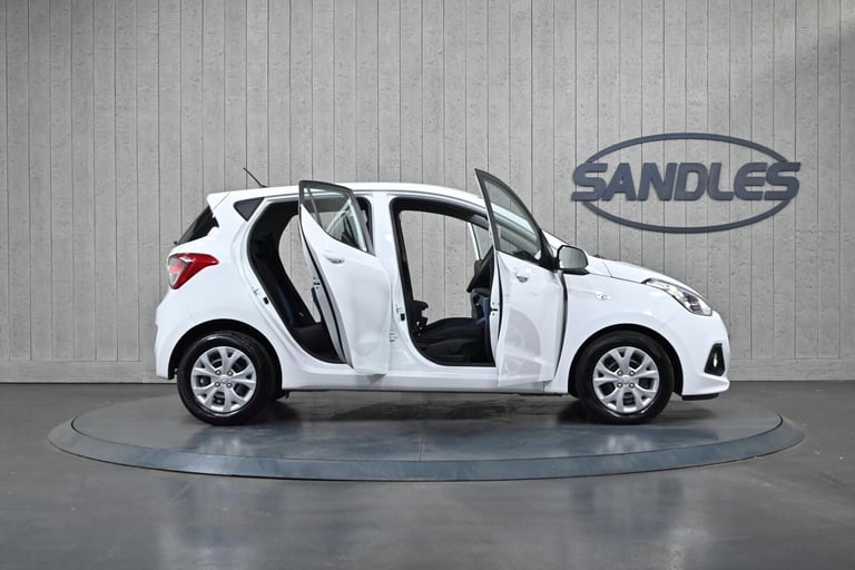 2015 Hyundai i10 1.0 SE Euro 5 5dr HATCHBACK Petrol Manual