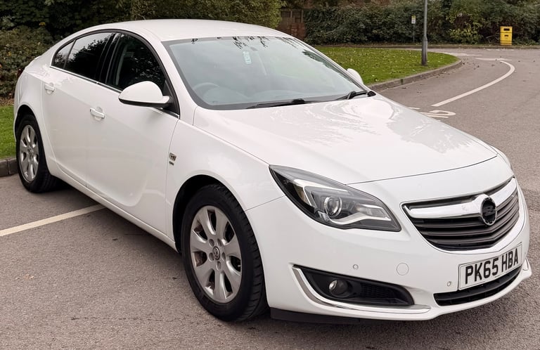 Vauxhall, INSIGNIA, Hatchback, 2015, Manual, 1598 (cc), 5 doors
