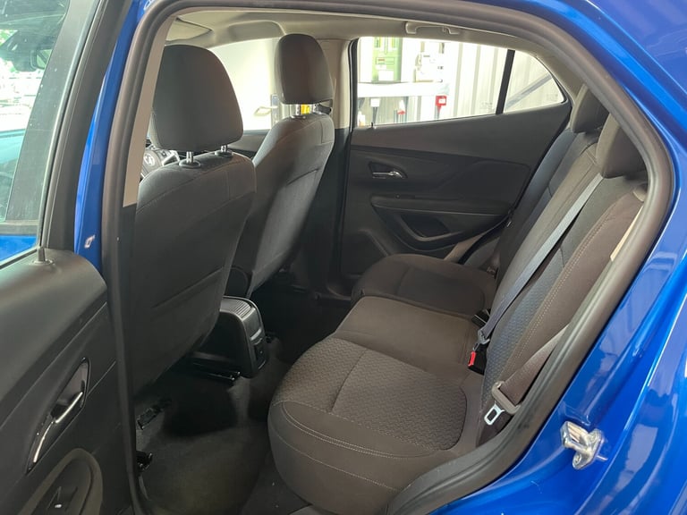 2016 Vauxhall Mokka X 1.6i Active 5dr HATCHBACK Petrol Manual