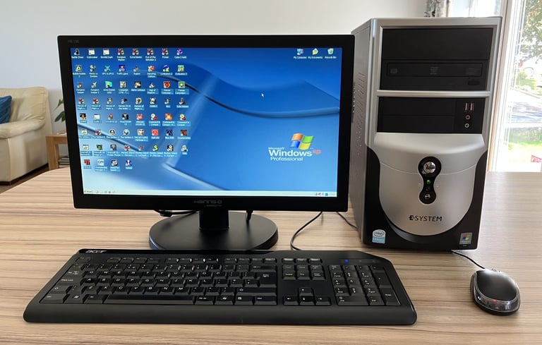 image for Retro/old school Windows XP gaming PC computer with plenty of games