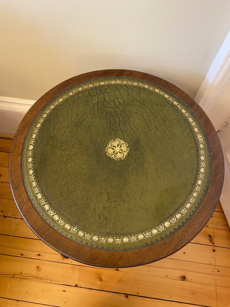 Antique Regency style green leather side end lamp wine drum table with drawers