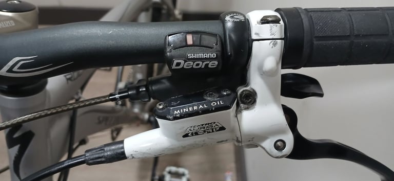 Men's Rockhopper sport Specialized bike