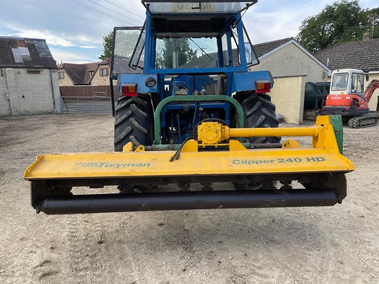 image for Twyman 240 HD side shift topper