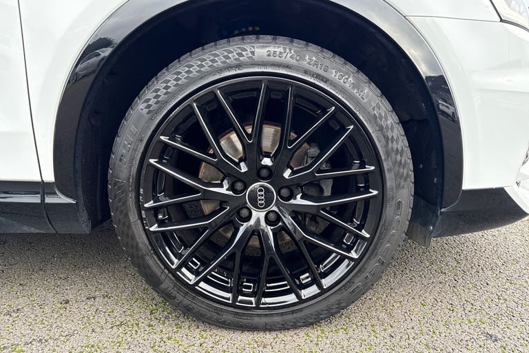 2018 Audi Q3 2.0 TDI Black Edition 5dr ESTATE DIESEL Manual