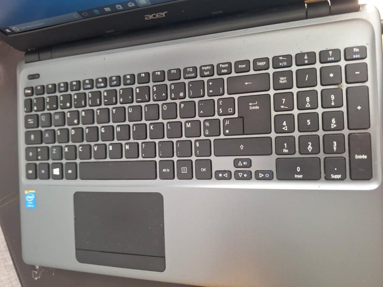 Acer i5(4th gen) 1tb hdd,8gb ram win10 laptop