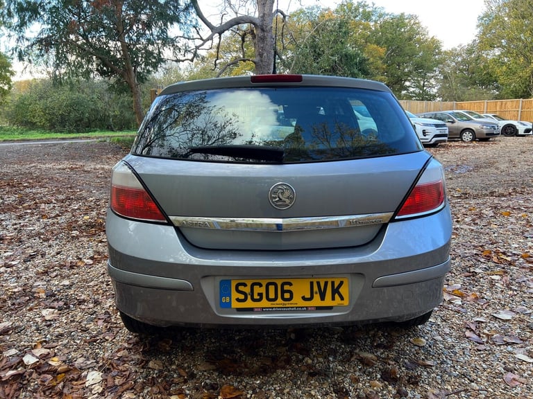2006 Vauxhall Astra 1.6i 16v Club 5dr HATCHBACK Petrol Manual