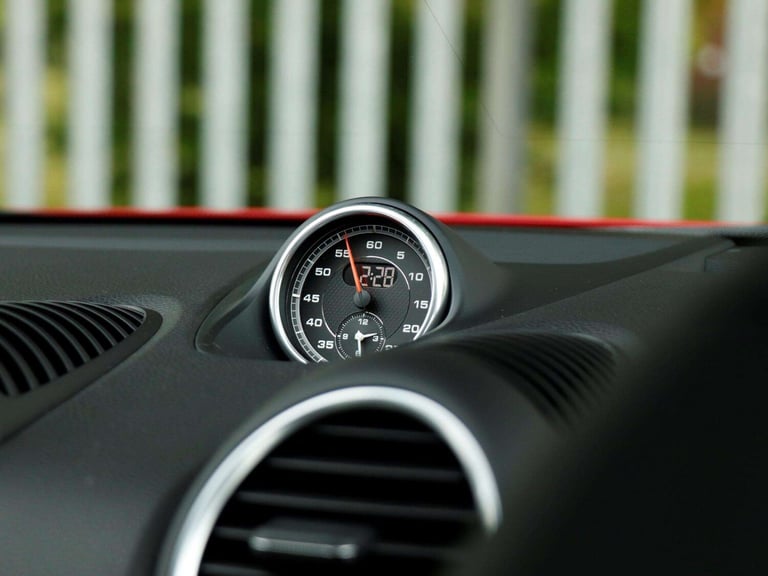 2025 Porsche Cayman 2.0 2dr PDK COUPE PETROL Automatic
