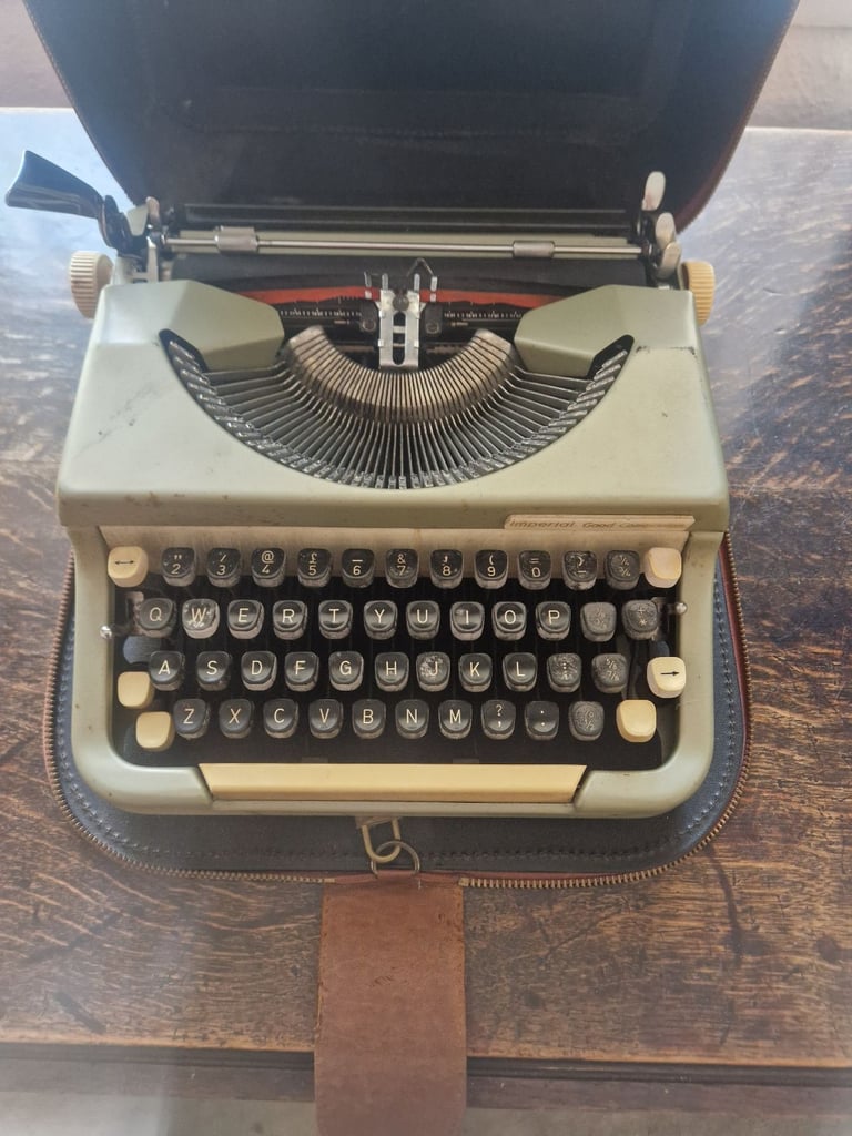 Typewriter 