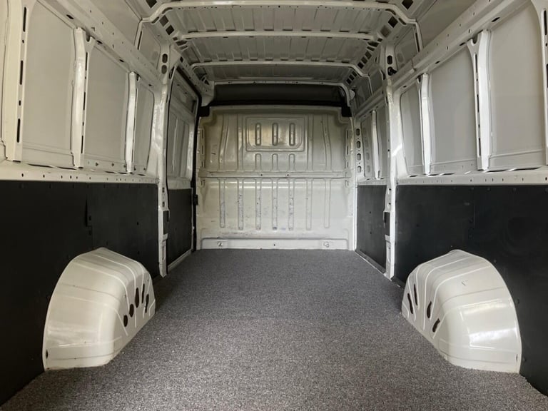 2019 Peugeot Boxer 2.0 BlueHDi 435 Professional L4 H2 Euro 6 5dr PANEL VAN Diesel Manual
