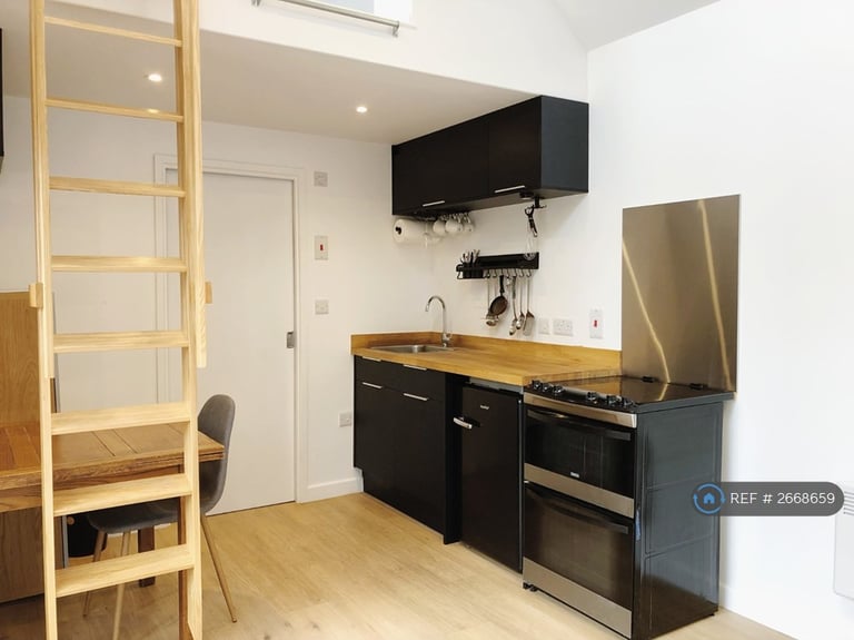 Studio flat in Melrose Road, Southampton, SO15 (#2668659)