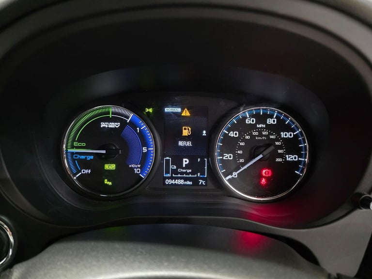 2019 Mitsubishi Outlander 2.4h TwinMotor 13.8kWh 4hs CVT 4WD Euro 6 (s/s) 5dr ESTATE Petrol/Elect...