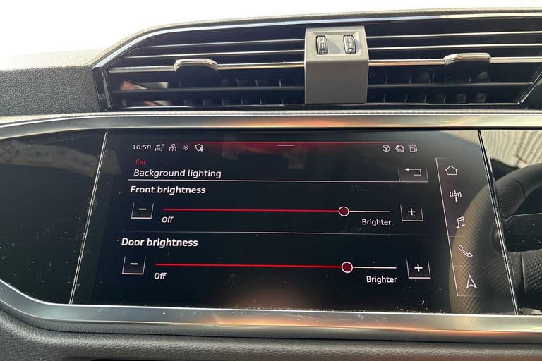 2025 Audi Q3 40 TFSI Quattro S Line 5dr S Tronic [Leather] SUV Petrol Automatic