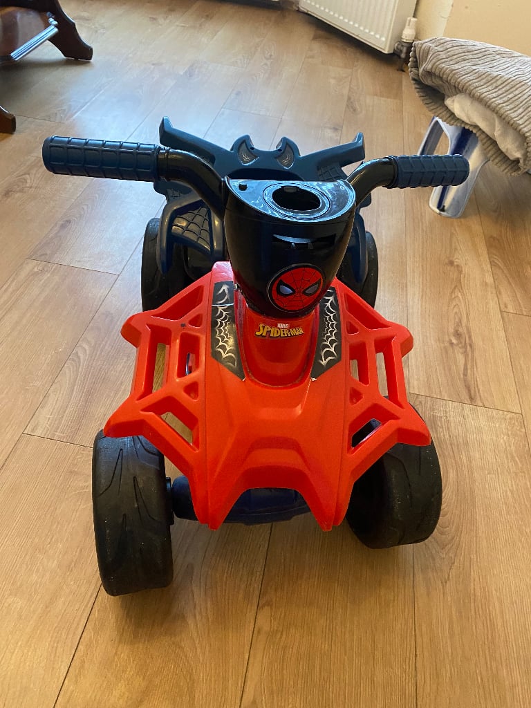 Quad Bike excellent condition like new 
