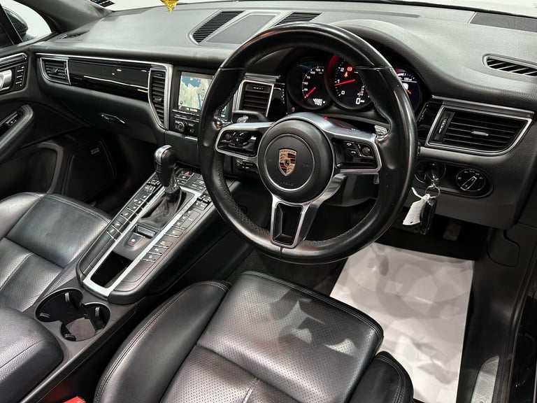 2015 Porsche Macan 2.0T SUV 5dr Petrol PDK 4WD Euro 6 (s/s) (237 ps) ESTATE Petrol Automatic