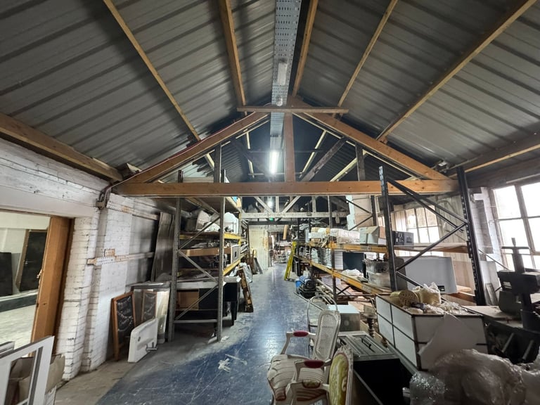 Space for Rent – Work or Storage – High Wycombe