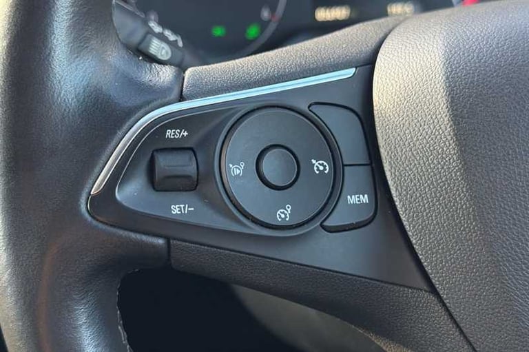 2019 Vauxhall Grandland X 1.5 Turbo D Sport Nav 5dr HATCHBACK DIESEL Manual