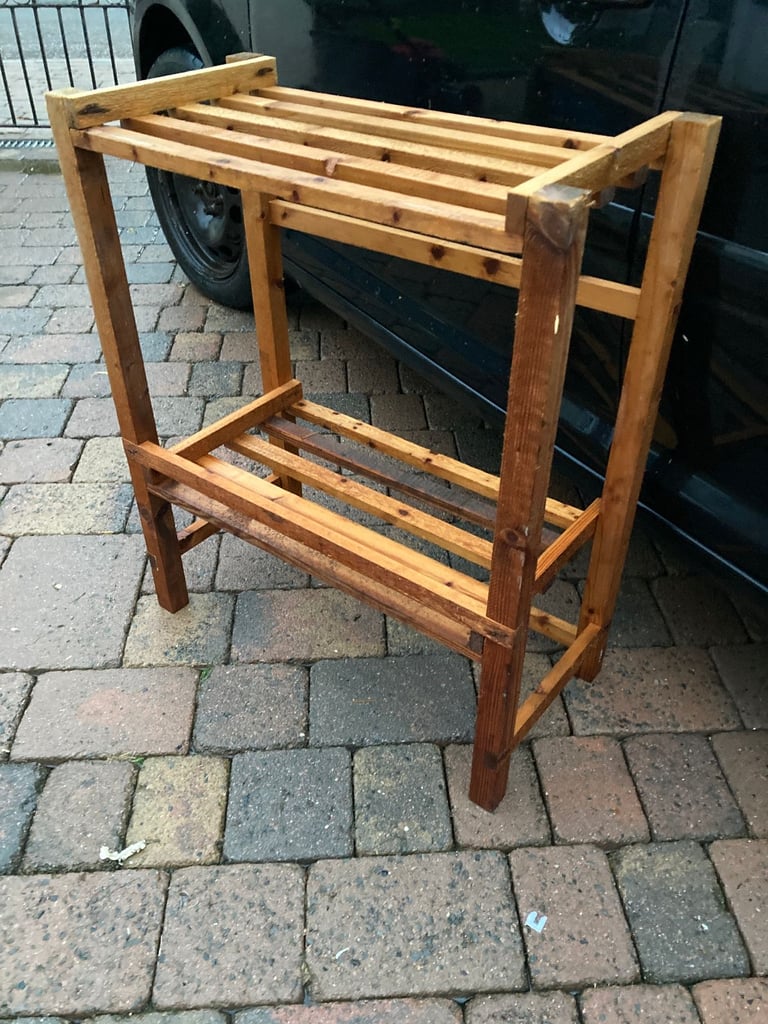PINE SHELF UNIT