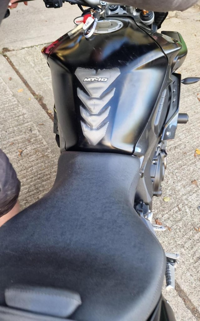 2017 17 YAMAHA MT10 MTN1000 MT-10 NAKED MUSCLE 1000 BLACK MINT 14k MILES SH