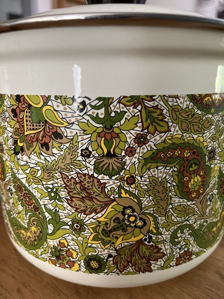 Vintage minchin Portuguese enamel on steel paisley stock pot 