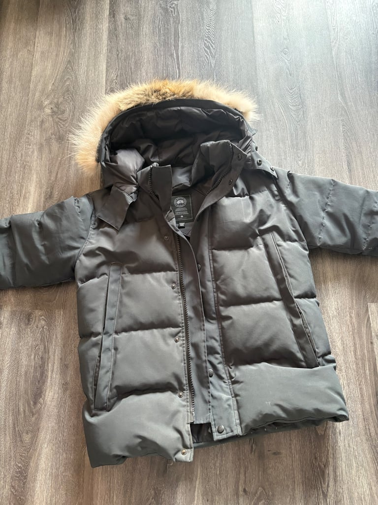 Men’s Canada goose coat