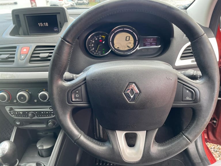 2010 Renault Megane 1.6 16V 110 Dynamique 3dr COUPE Petrol Manual