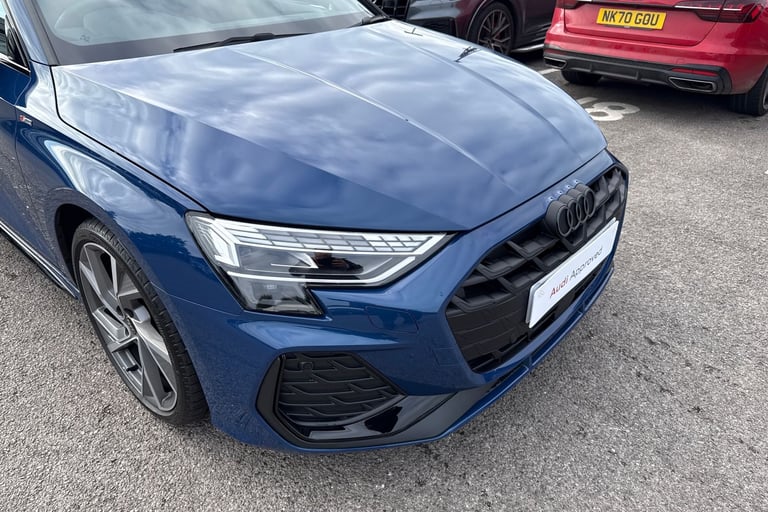 2025 Audi A3 Black Edition 35 TFSI  150 PS 6-speed Saloon PETROL Manual