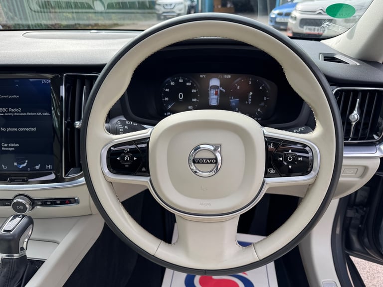 2019 Volvo V60 2.0 D4 Momentum Pro Estate 5dr Diesel Auto Euro 6 (s/s) (190 ps)