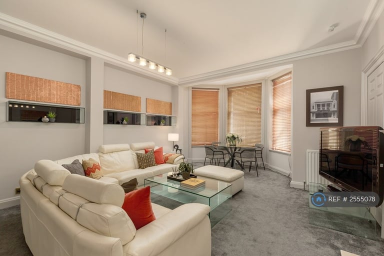 1 bedroom flat in Rothesay Terrace, Edinburgh, EH3 (1 bed) (#2555078)