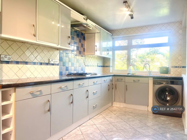 3 bedroom house in Ferndale Road, Gravesend, DA12 (3 bed) (#2642735)