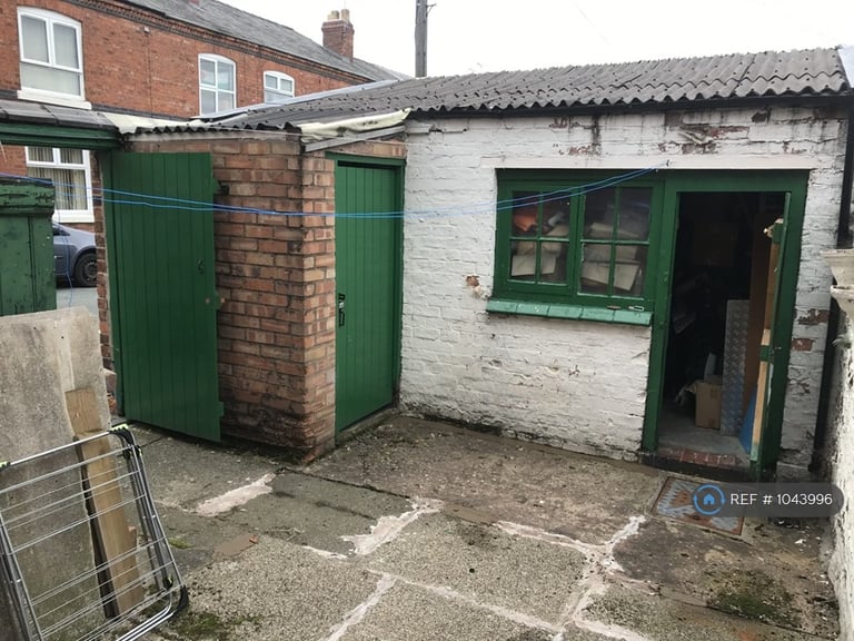 2 bedroom house in Meredith Street, Crewe, CW1 (2 bed) (#1043996)