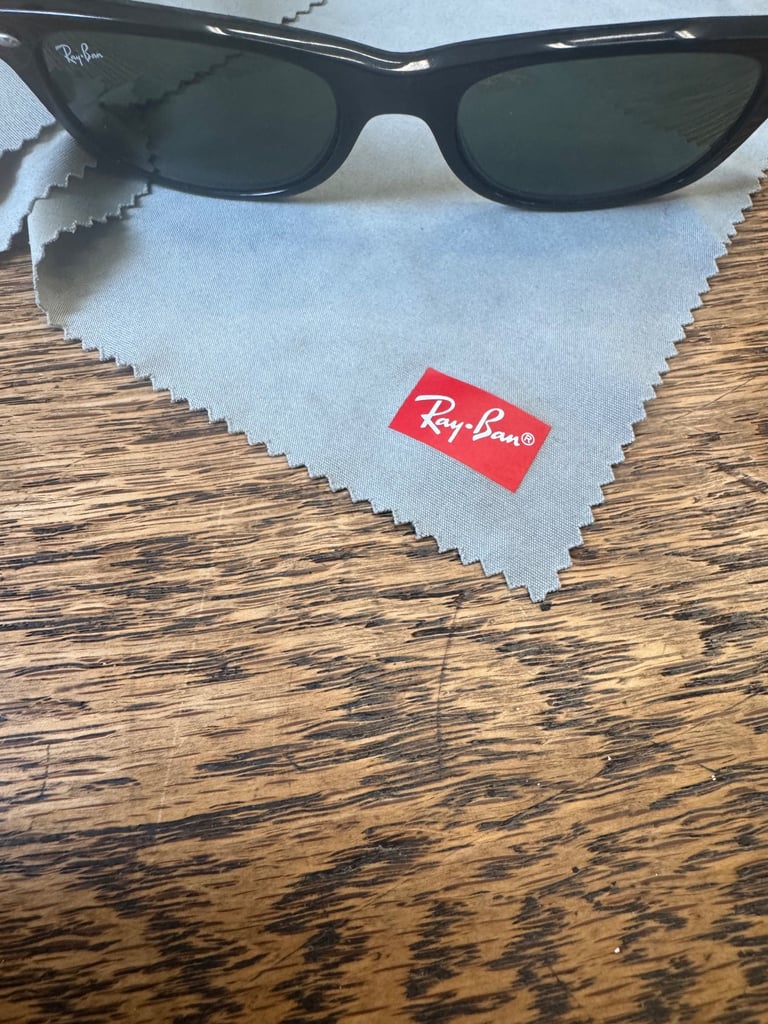 Ray-Ban New Wayfarer Classic Black Sunglasses – Made in Italy